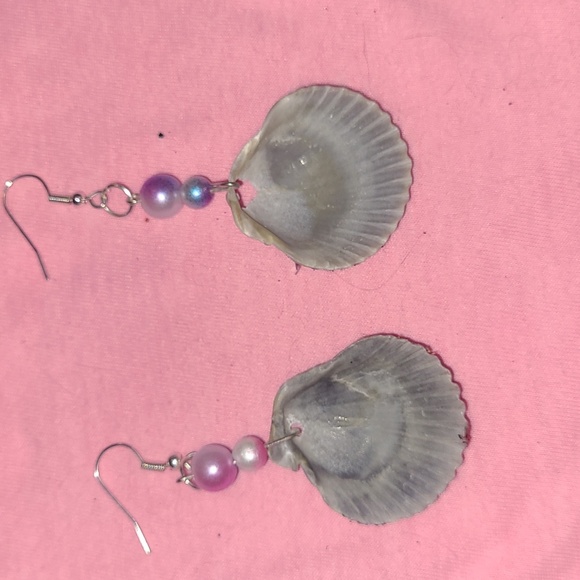 Shell earrings - Picture 2 of 4